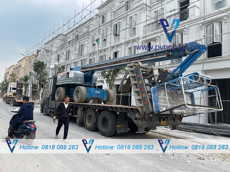 Xe nâng người Boom Lift (dạng khớp gập và dạng ống lồng)