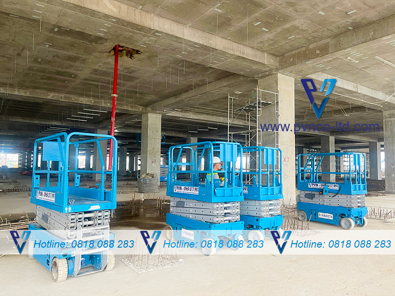 Thuê xe nâng người cắt kéo thi công PCCC